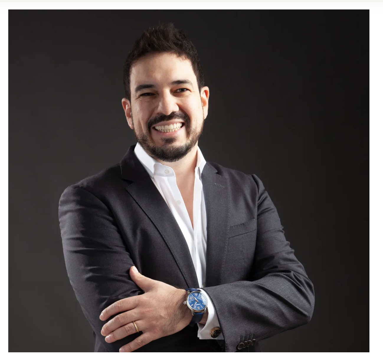 Dr. Jorge Duque Silva, especialista en lobuloplastia